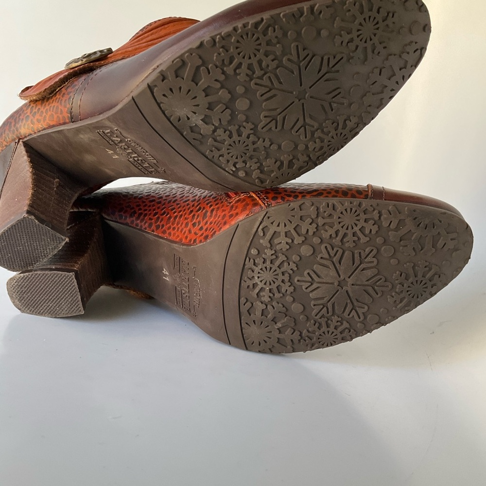 L'ARTISTE Brown and Red Leather Multi Pattern Shoes - Picture 14 of 15